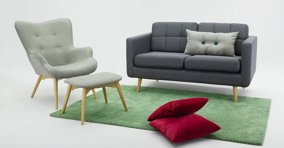 Grey wingback chairs. Our 4 recommendations for a modern living room. 