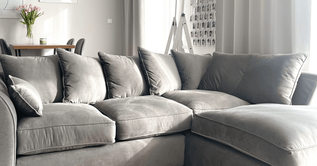 Velvet Sofas: Luxury in Touch and Elegance in Arrangement